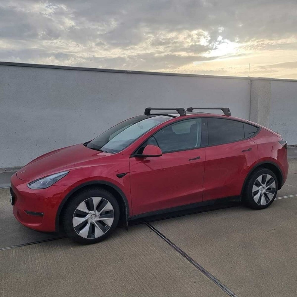 Car roof rack FARAD COMPACT TESLA Y with fix points (2019-...)