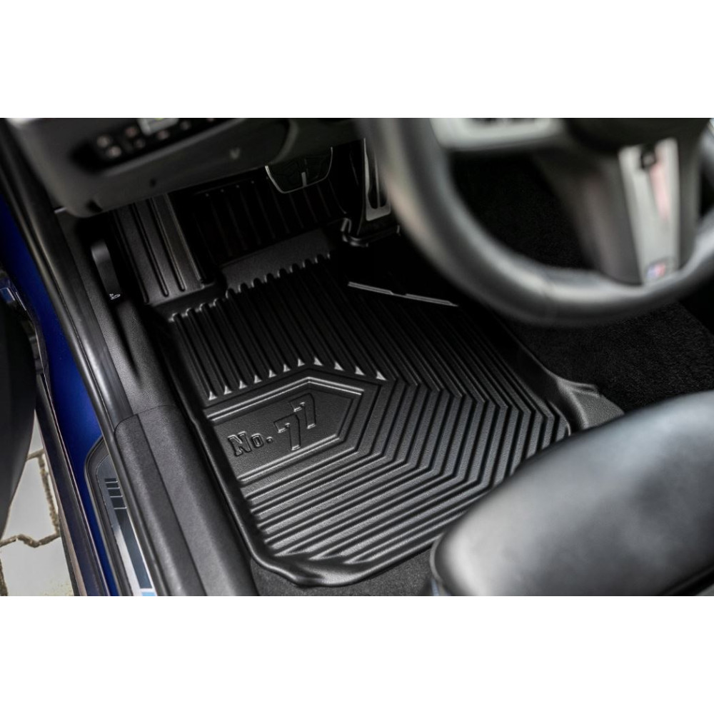 CAR RUBBER FLOOR MATS BLACK SKODA OCTAVIA III (2013-...) NO.77 FROGUM