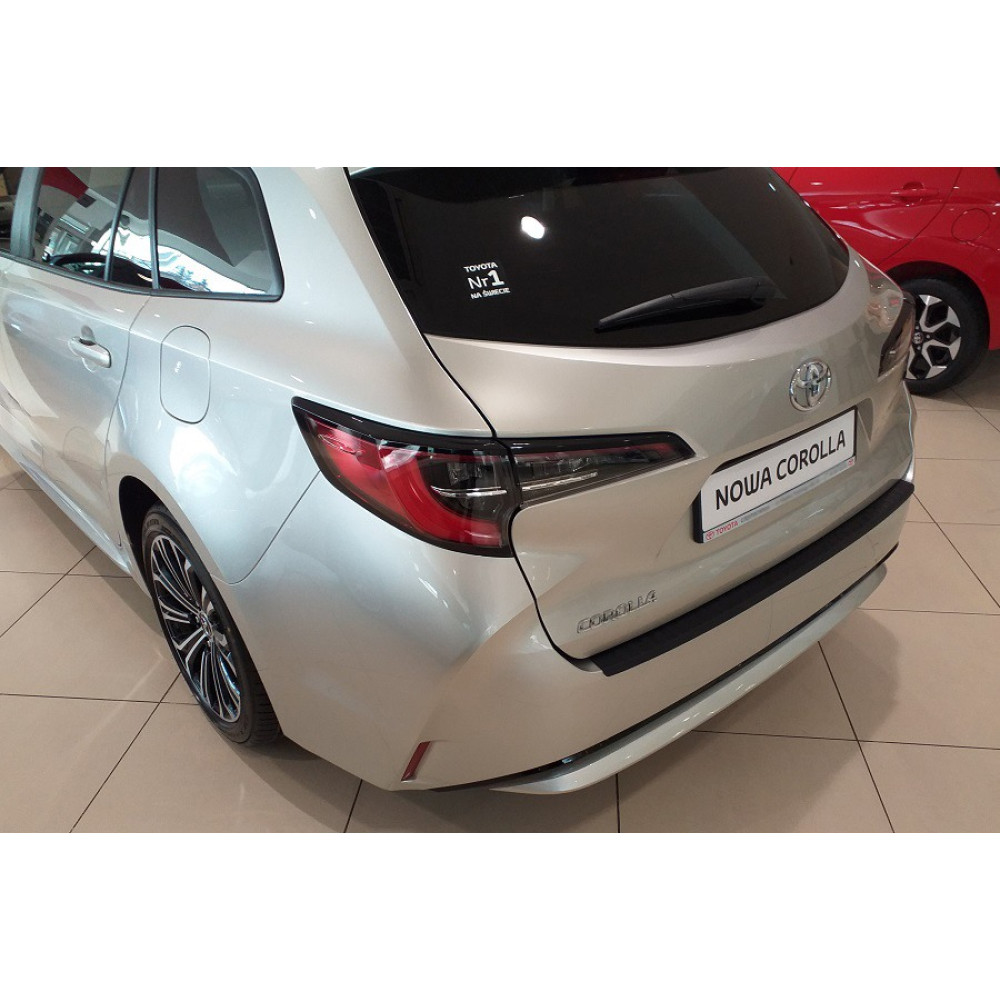Rear bumper cover TOYOTA COROLLA Combi (2019-...) N-0062