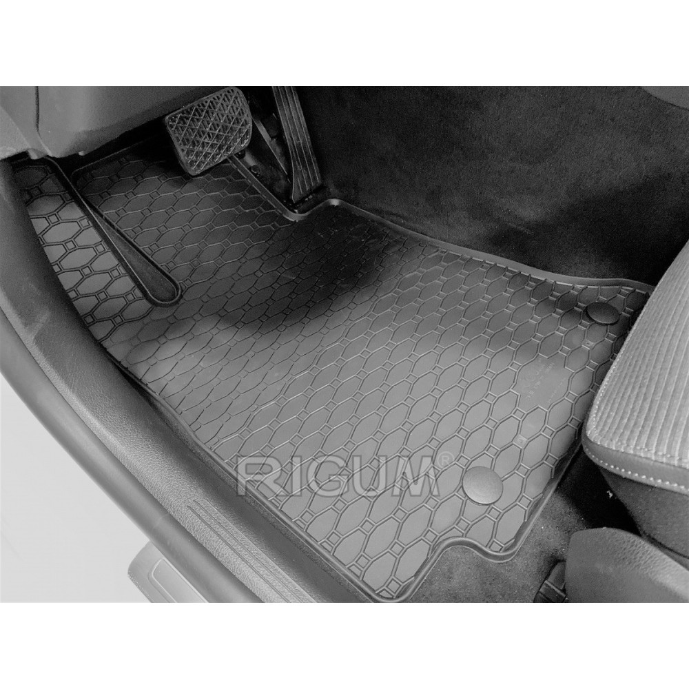 CAR RUBBER FLOOR MATS BLACK MERCEDESS C-KLASSE W 206 (2022-...) RIGUM