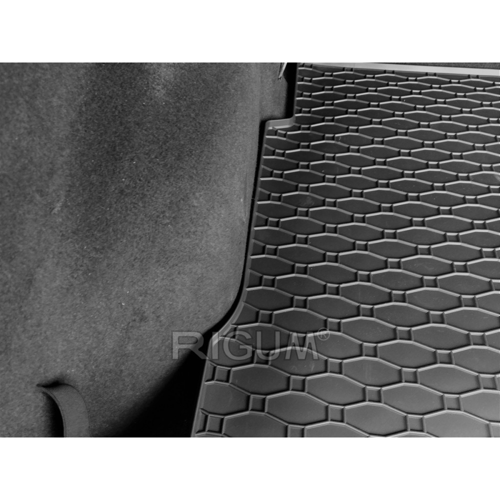 CAR RUBBER TRUNK MAT  NISSAN QASHQAI  (2007-2014) RIGUM RKK