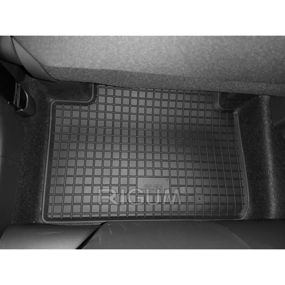 CAR RUBBER FLOOR MATS BLACK MAZDA 2 (2022-...) RIGUM