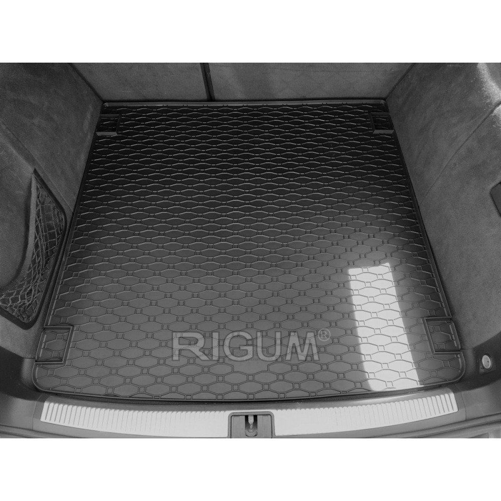 Car rubber trunk mat AUDI A4 Avant (2001-2008) RIGUM RKK