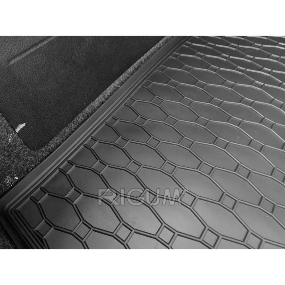 CAR RUBBER TRUNK MAT VW PASSAT B6 VARIANT (2005-2010) RIGUM RKK