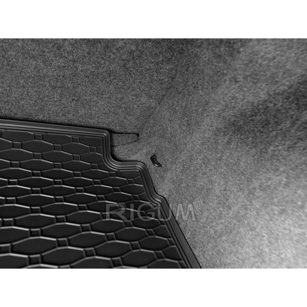CAR RUBBER TRUNK MAT VW PASSAT B6 VARIANT (2005-2010) RIGUM RKK
