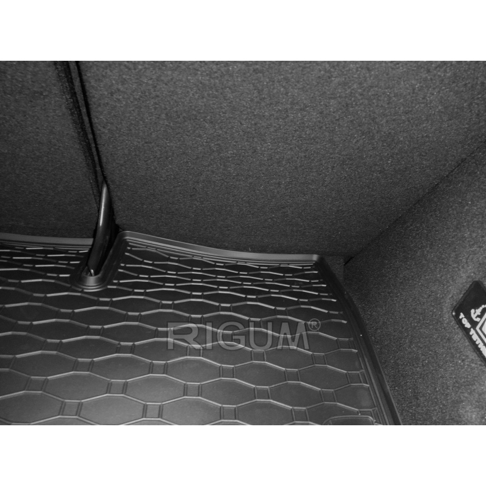 CAR RUBBER TRUNK MAT DACIA DUSTER 4X2 (2010-2018) RIGUM RKK