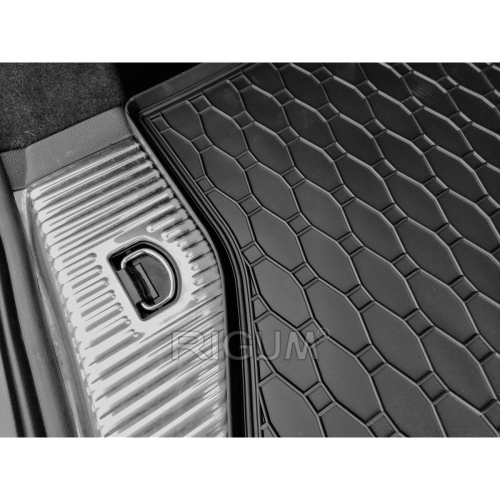 CAR RUBBER TRUNK MAT FORD MONDEO Combi (2014-...) RIGUM RKK