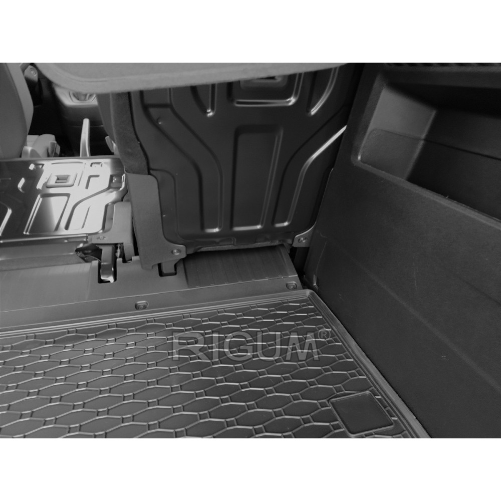 CAR RUBBER TRUNK MAT PEUGEOT RIFTER L2 (2019-...) RIGUM RKK