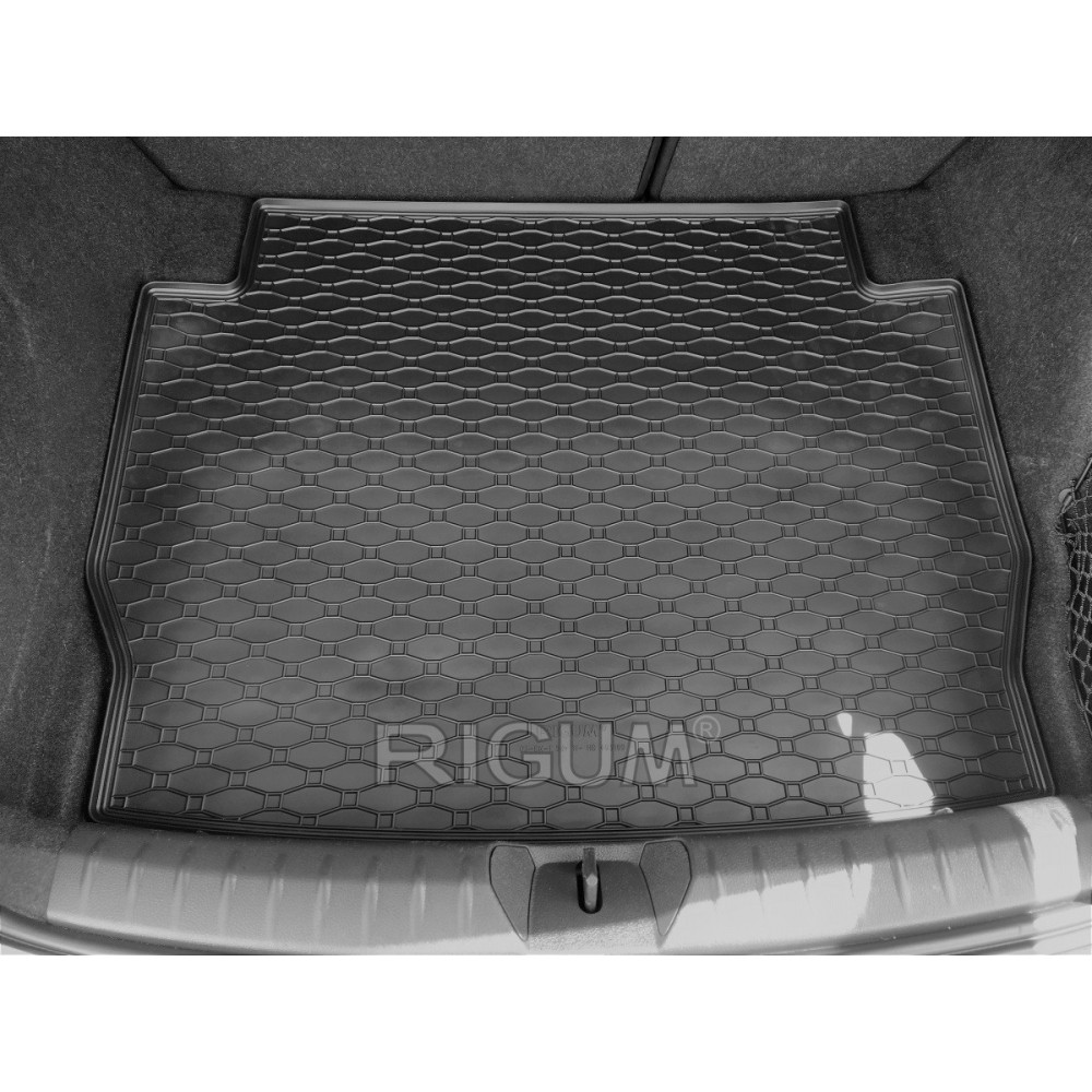 Car rubber trunk mat BMW 1 F20 (2011-2019) RIGUM RKK 