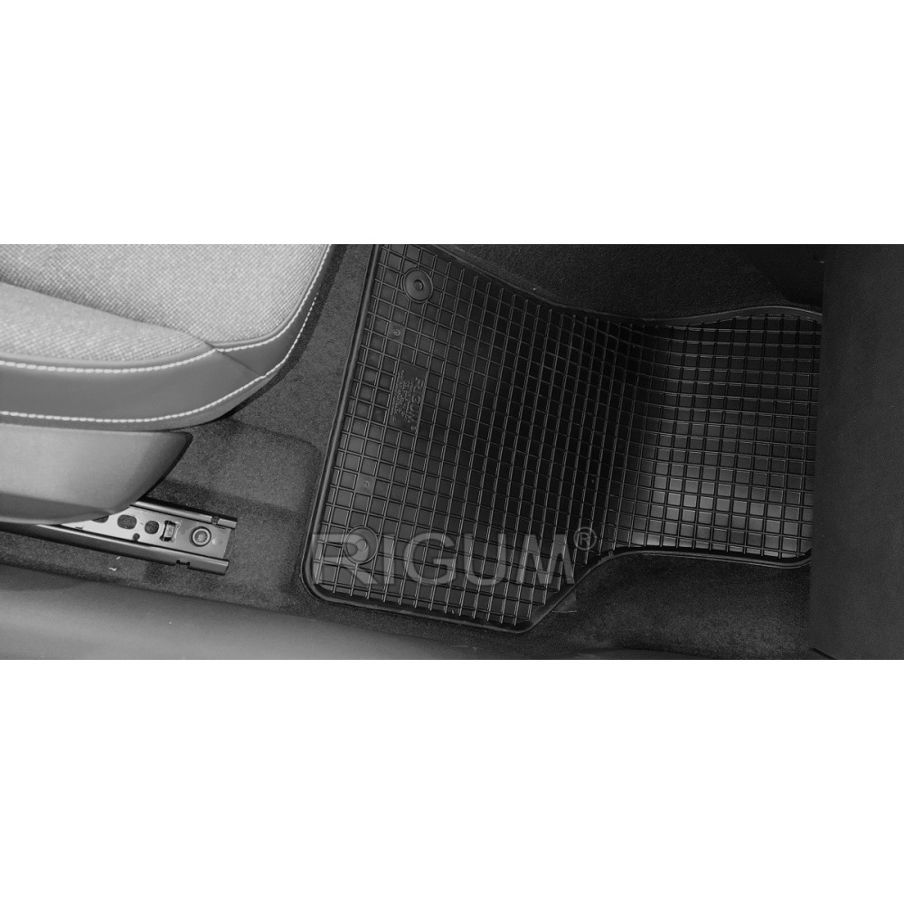 CAR RUBBER FLOOR MATS BLACK CUPRA FORMENTOR PRE-FACELIFT (2020-2024) RIGUM 