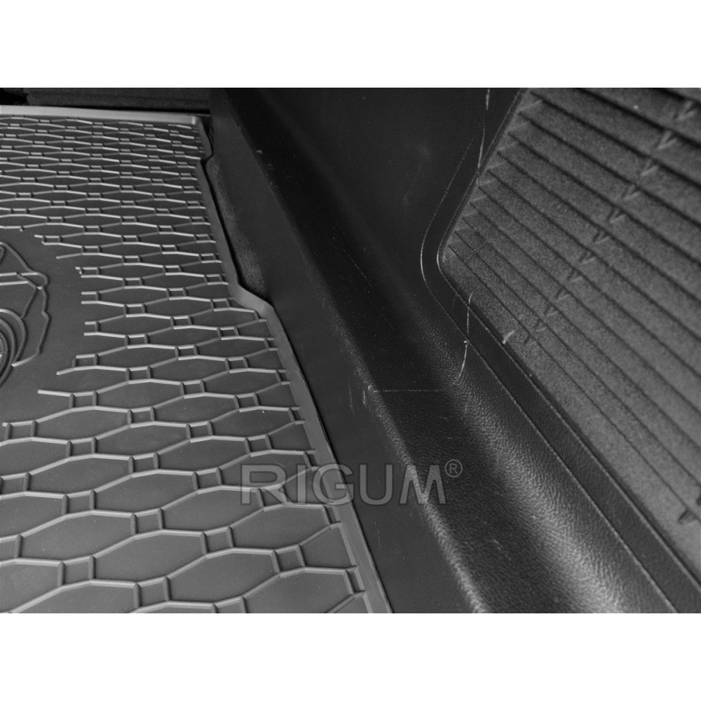 CAR RUBBER TRUNK MAT FORD S-MAX (5V.) (2015-…) RIGUM 