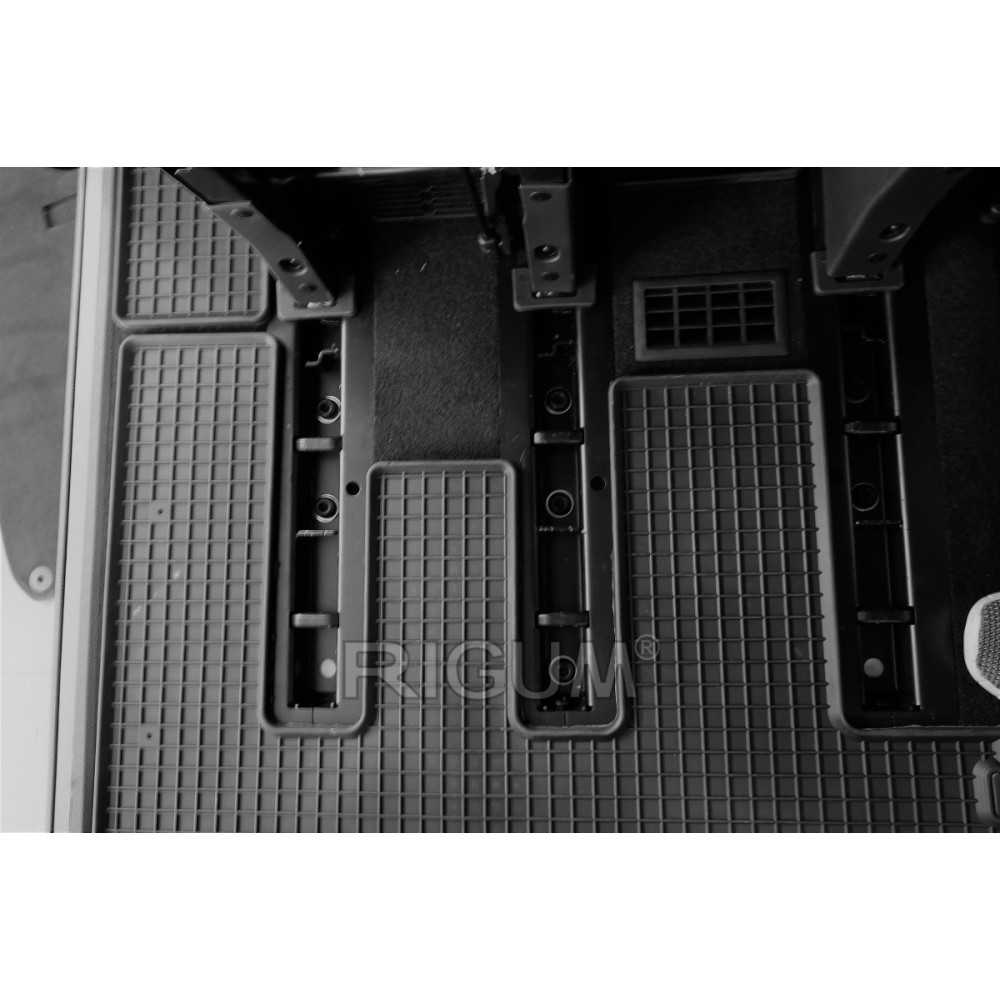CAR RUBBER FLOOR MATS BLACK FORD TOURNEO CUSTOM 2nd row (2018-...) RIGUM