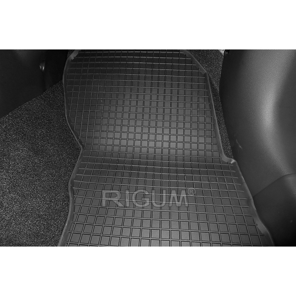 CAR RUBBER FLOOR MATS BLACK MITSUBISHI ECLIPSE CROSS (2018-...) RIGUM