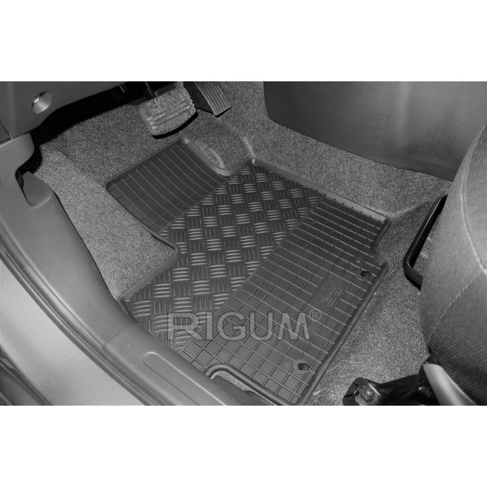 CAR RUBBER FLOOR MATS BLACK MITSUBISHI SPACE STAR (2014-...) RIGUM