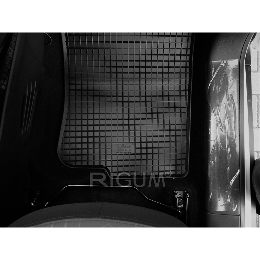CAR RUBBER FLOOR MATS BLACK PEUGEOT 2008 (2013-2019) RIGUM