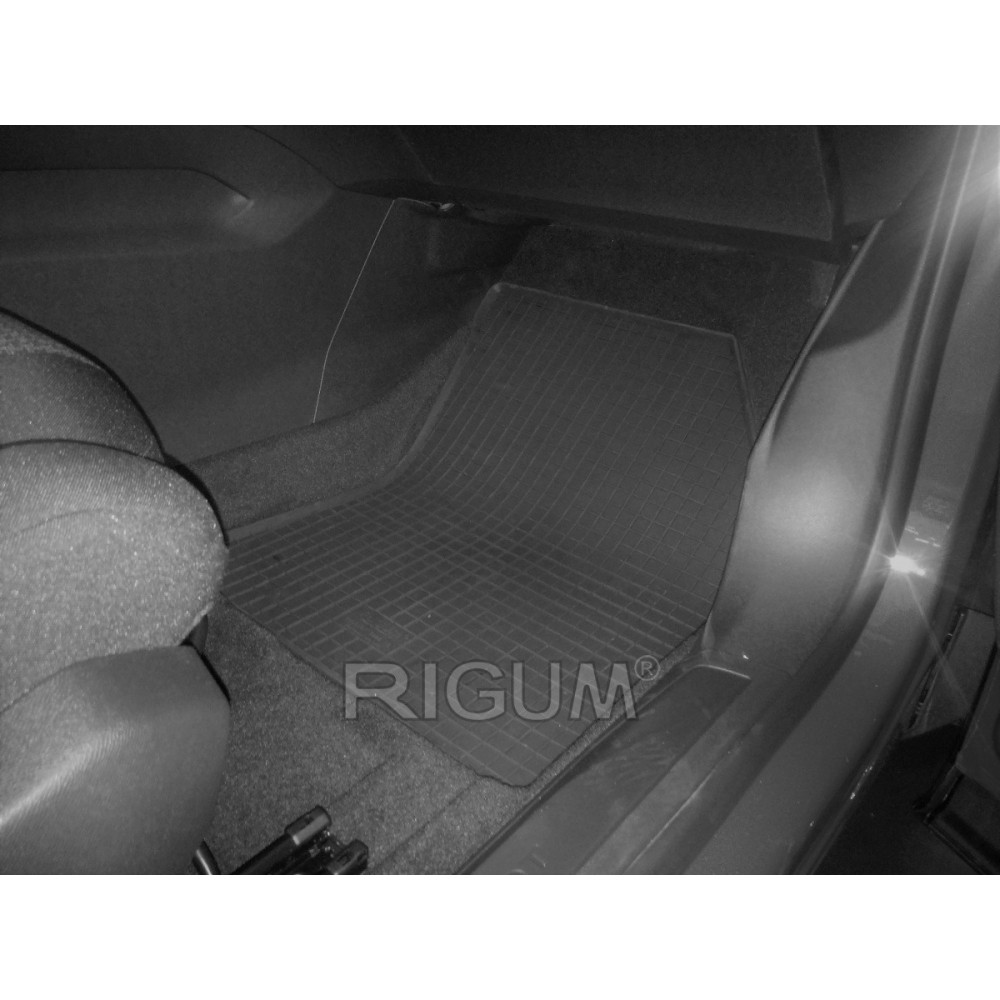 CAR RUBBER FLOOR MATS BLACK PEUGEOT 3008 (2016-...) RIGUM