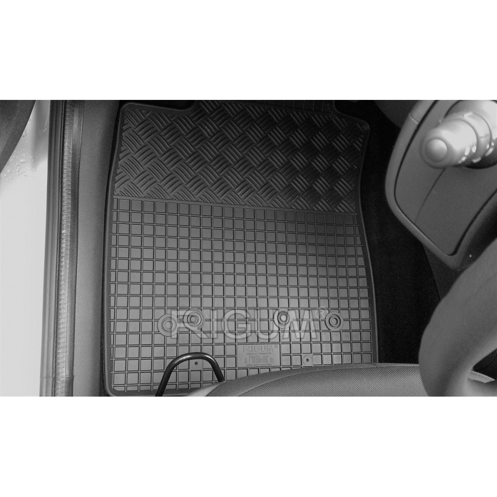 CAR RUBBER FLOOR MATS BLACK RENAULT CLIO III (2005-2012) RIGUM