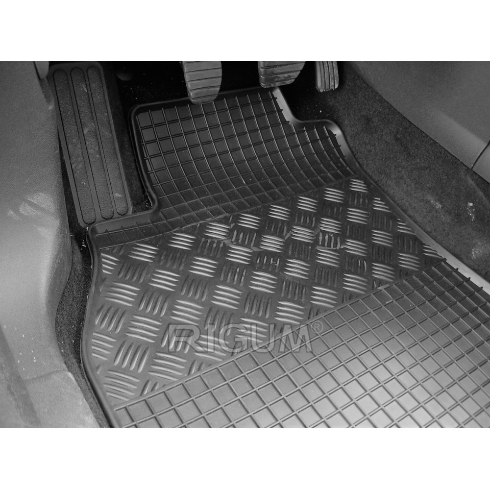 CAR RUBBER FLOOR MATS BLACK RENAULT MEGANE III (2008-2015) RIGUM