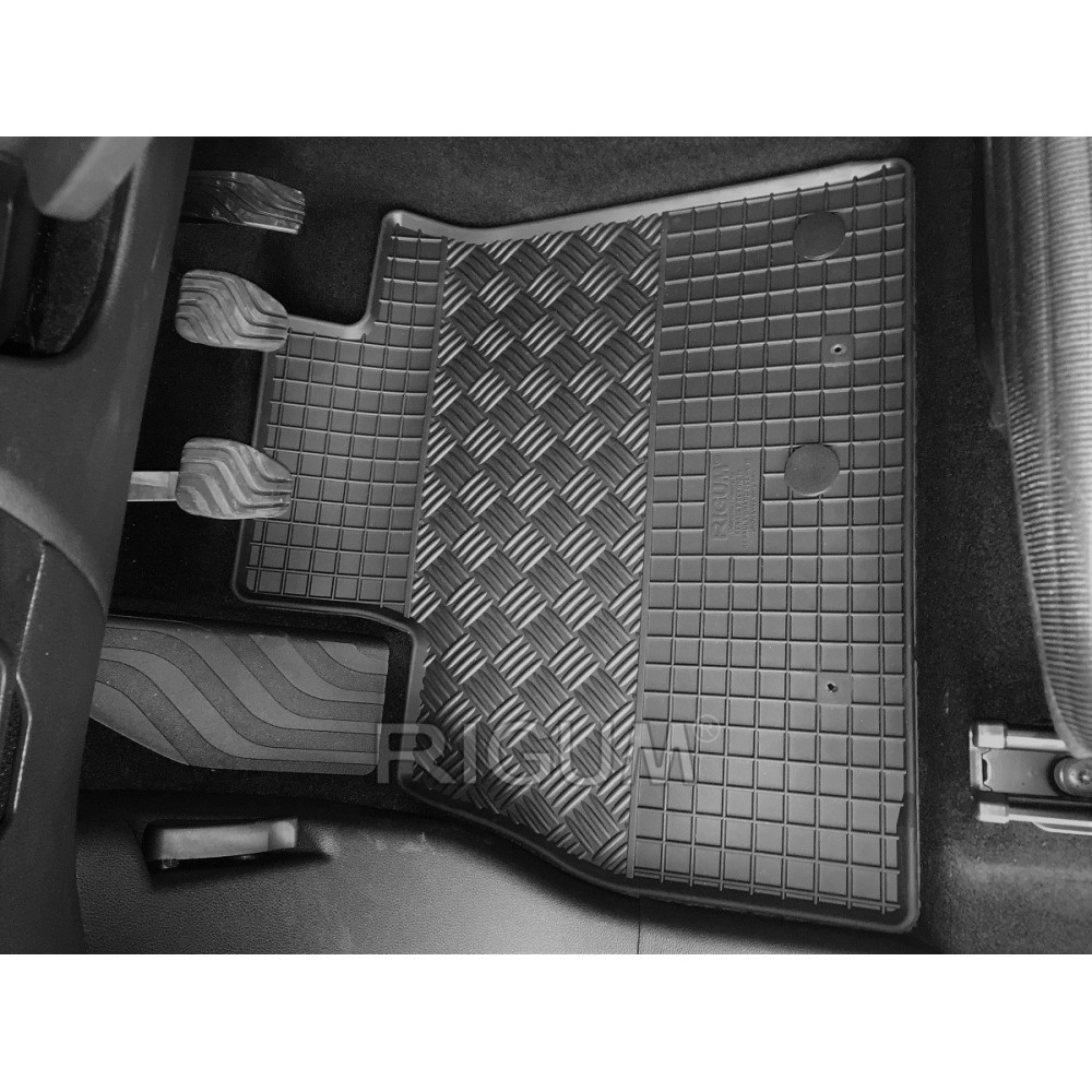 CAR RUBBER FLOOR MATS BLACK RENAULT GRAND SCENIC (2016-...) RIGUM