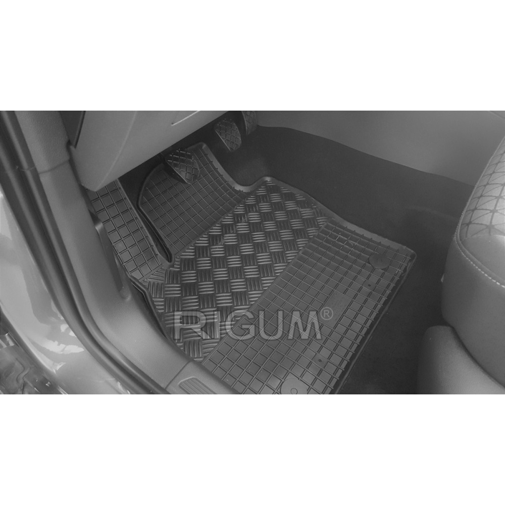 CAR RUBBER FLOOR MATS BLACK VOLKSWAGEN TAIGO (2021-...) RIGUM