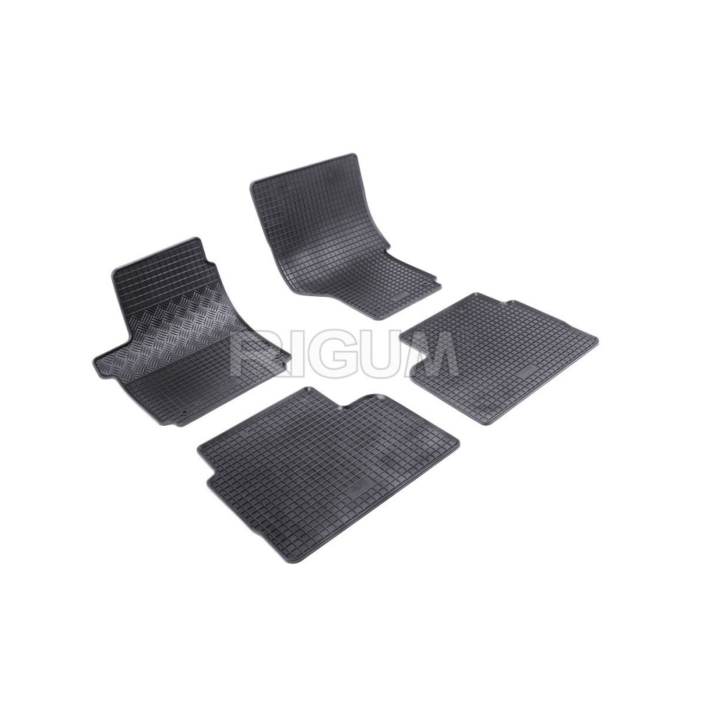 CAR RUBBER FLOOR MATS BLACK VOLKSWAGEN AMAROK (2009-...) RIGUM