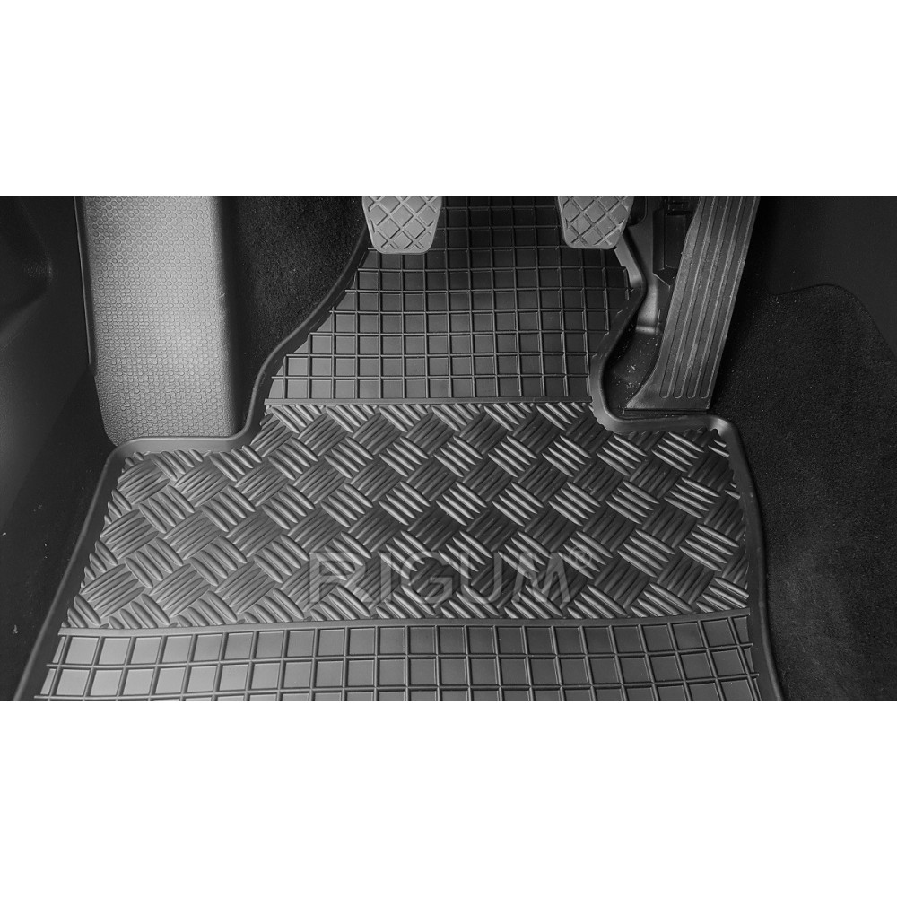 CAR RUBBER FLOOR MATS BLACK VOLKSWAGEN CADDY 2m (2004-2020) RIGUM
