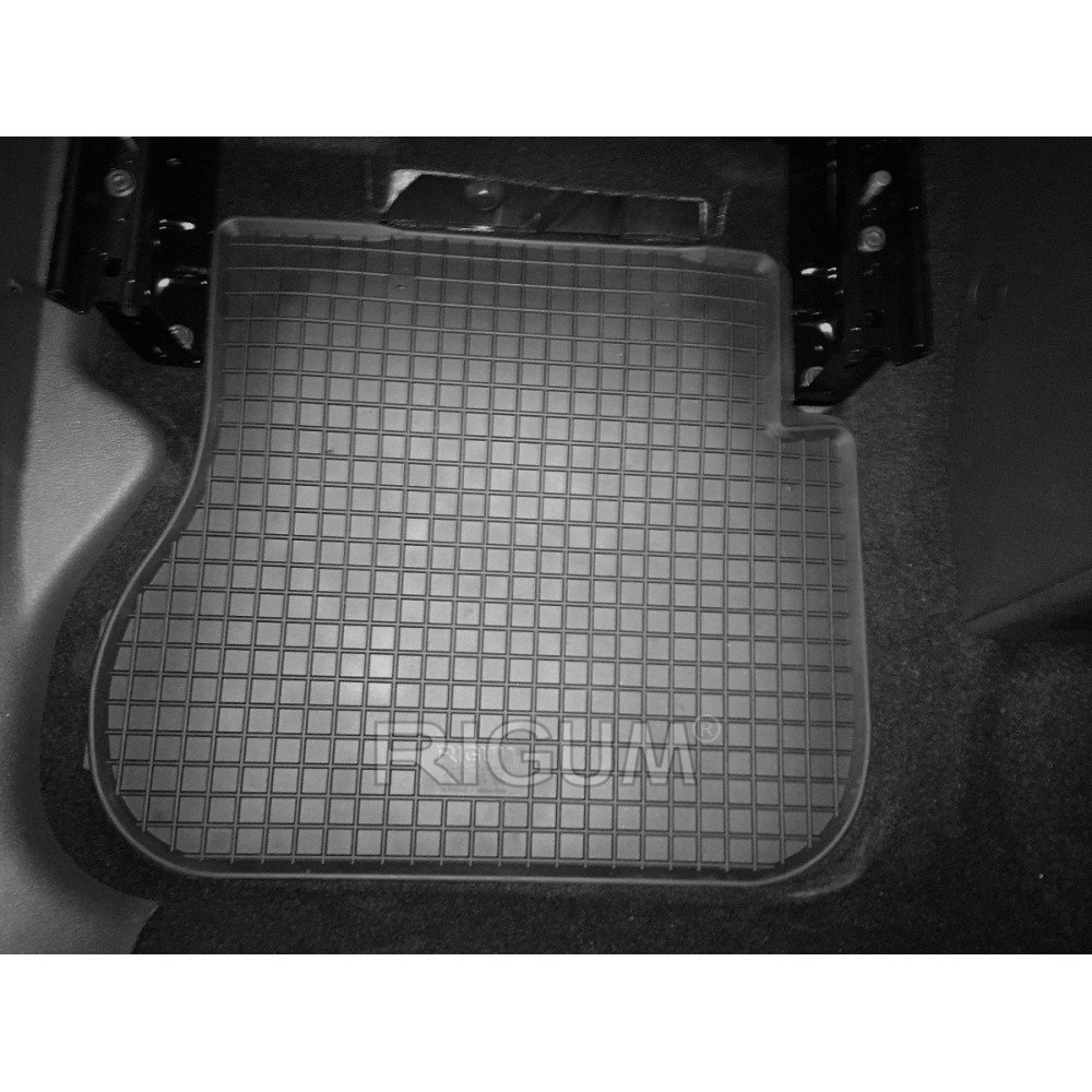 CAR RUBBER FLOOR MATS BLACK VOLKSWAGEN TOURAN (2003-2014) RIGUM