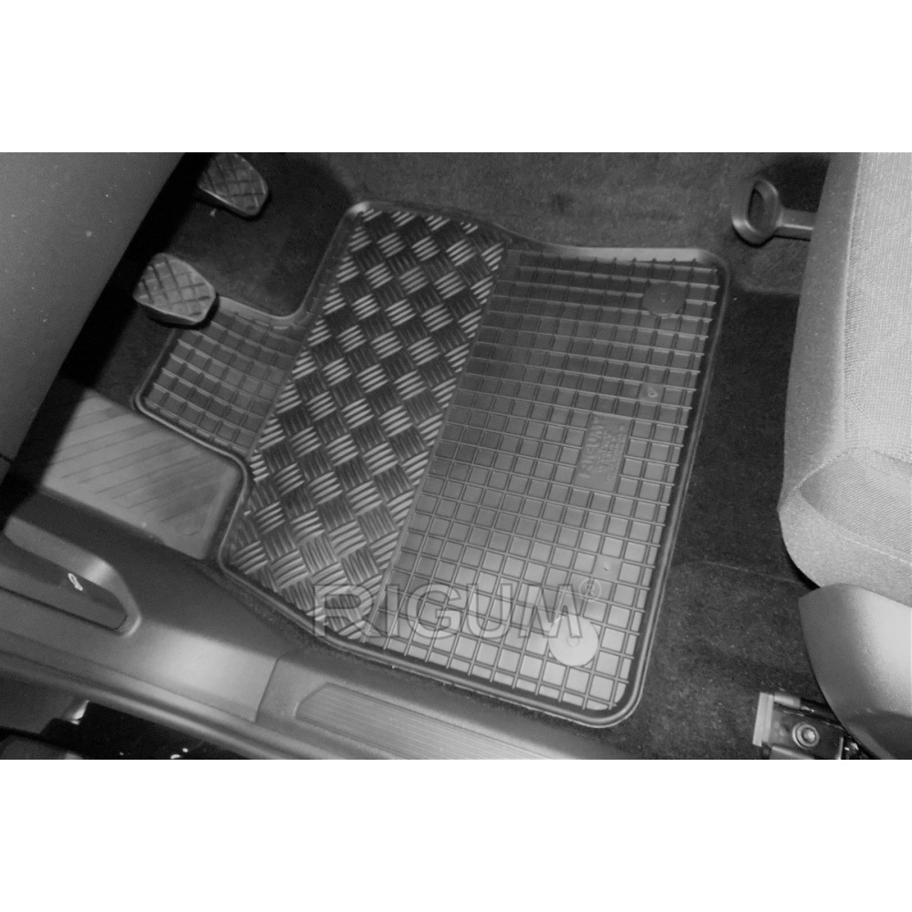 CAR RUBBER FLOOR MATS BLACK SEAT LEON (2013-2020) RIGUM