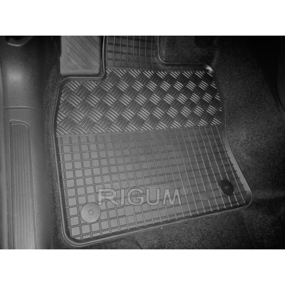 CAR RUBBER FLOOR MATS BLACK VOLKSWAGEN GOLF SPORTSVAN (2014-...) RIGUM