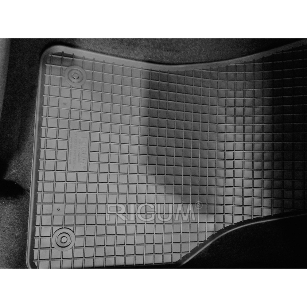CAR RUBBER FLOOR MATS BLACK VOLKSWAGEN GOLF SPORTSVAN (2014-...) RIGUM