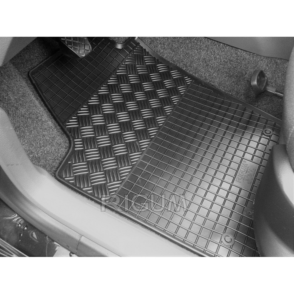 CAR RUBBER FLOOR MATS BLACK SKODA FABIA III (2014-...) RIGUM