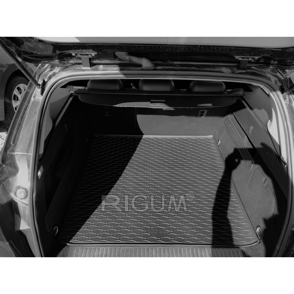 CAR RUBBER TRUNK MAT OPEL ASTRA J SPORTS TOURER (2010-2015) RIGUM RKK
