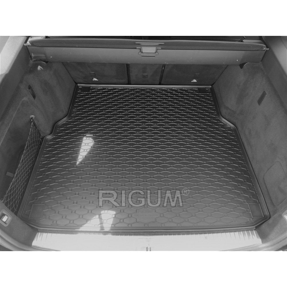 CAR RUBBER TRUNK MAT MB C-CLASS W205 COMBI (2014-...) RIGUM RKK