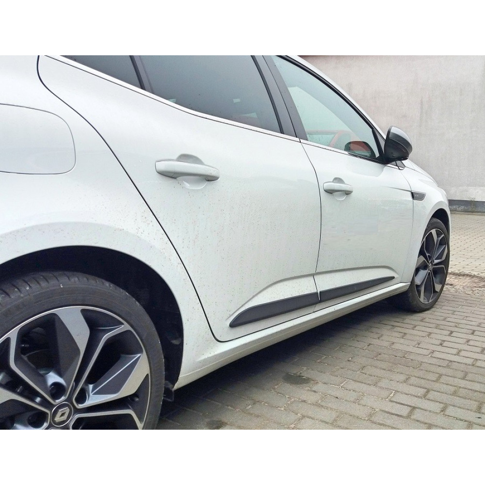 DECORATIVE SIDE MOLDINGS F-52