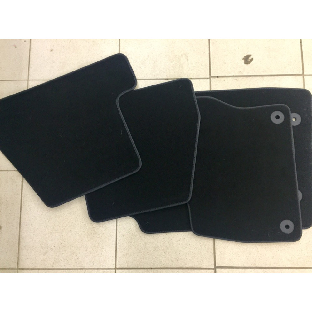 Car OEM textile  mats FORD FOCUS II (2004-2011) 1801259