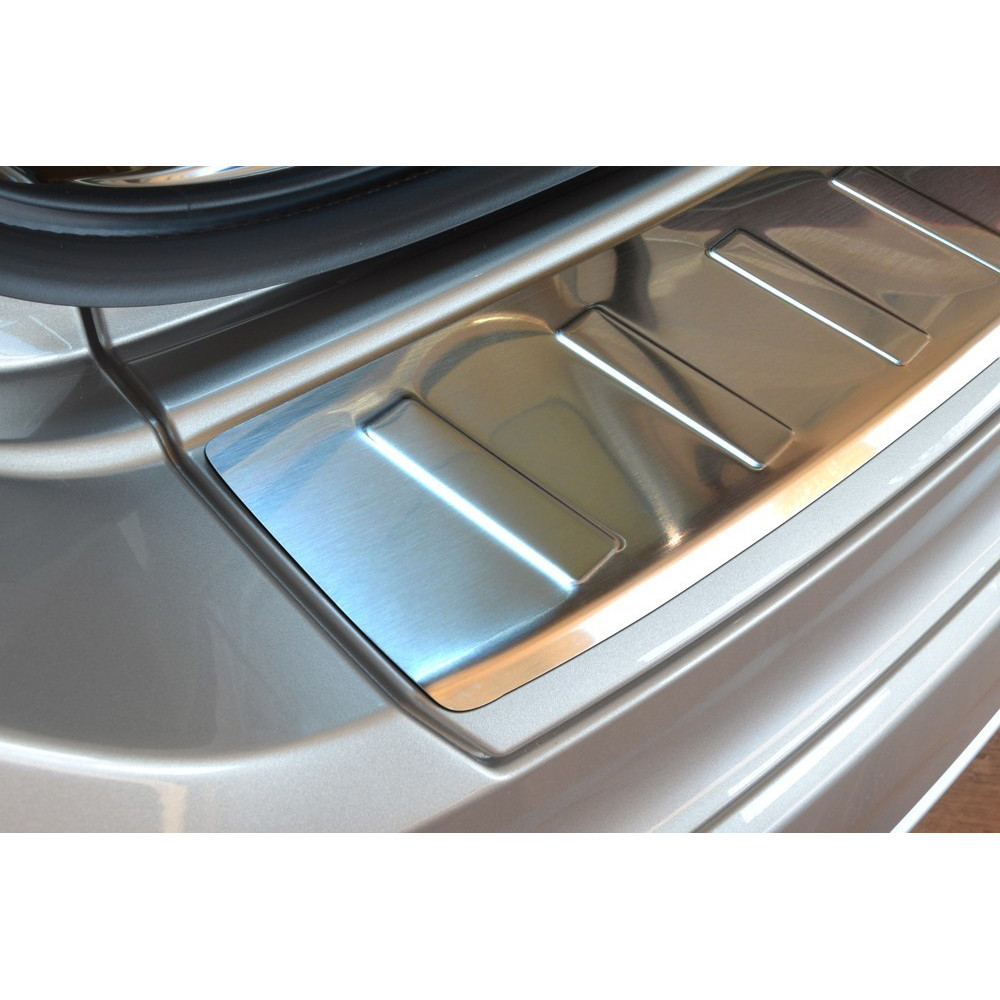 Chrome rear bumper pad VOLVO XC60 (2013-2017) 2/35582