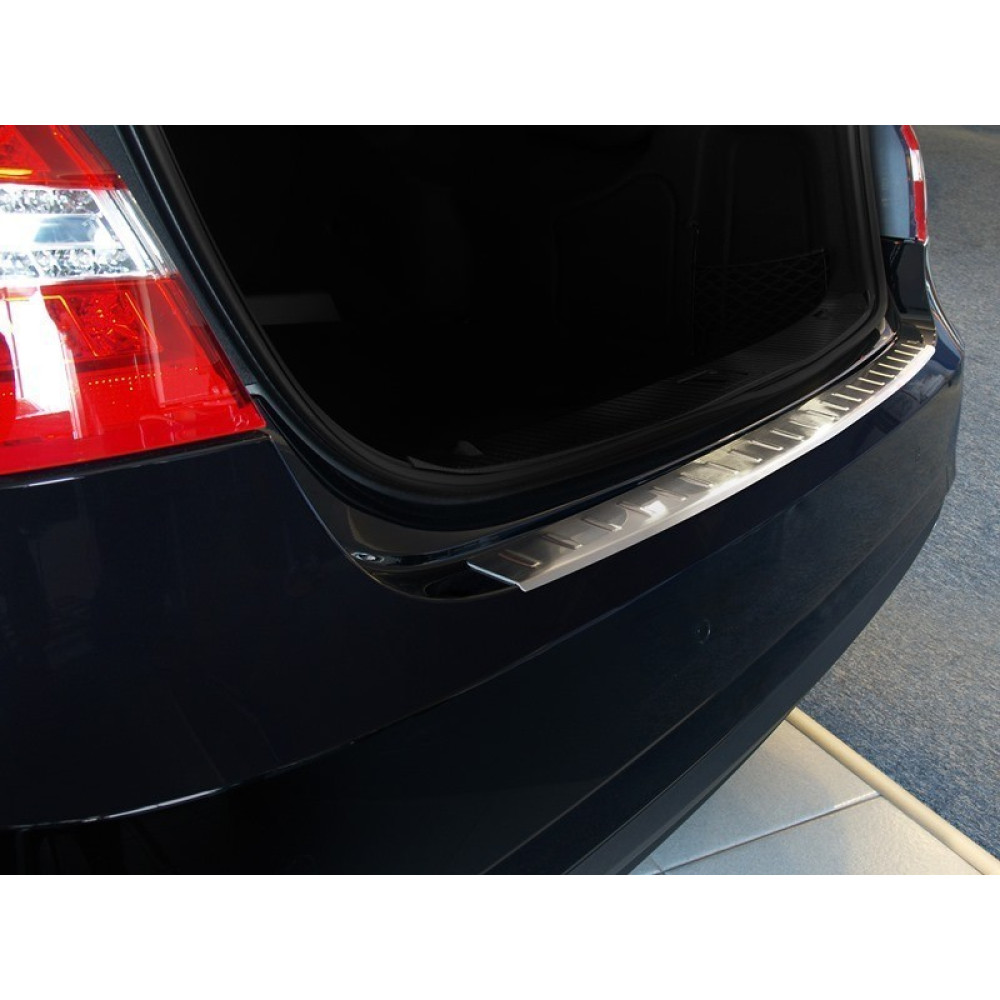 Chrome rear bumper pad MB E-class W212 Sedan (2009-...) 2/35661