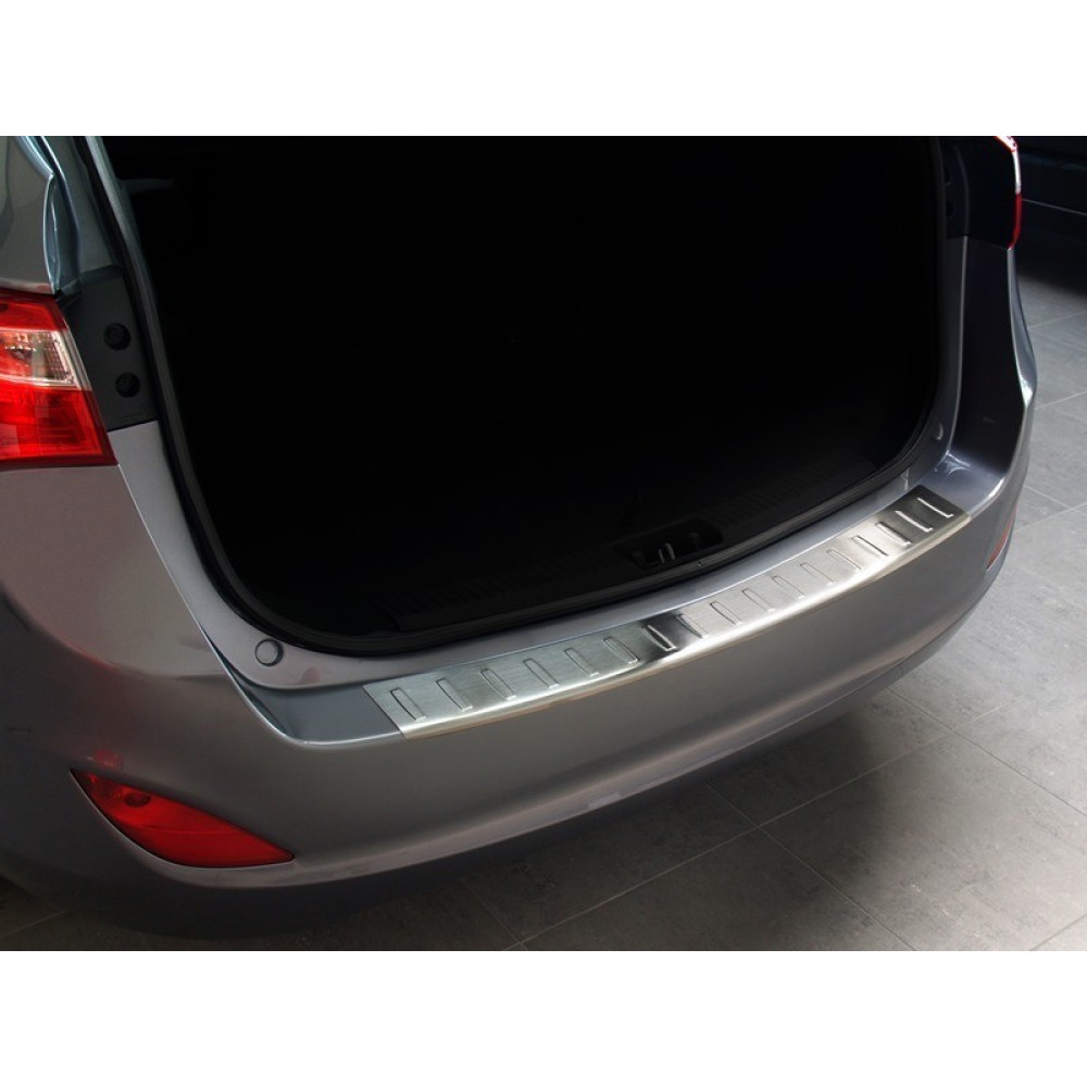 Chrome rear bumper pad HYUNDAI i30 Combi (2012-...) 2/35623