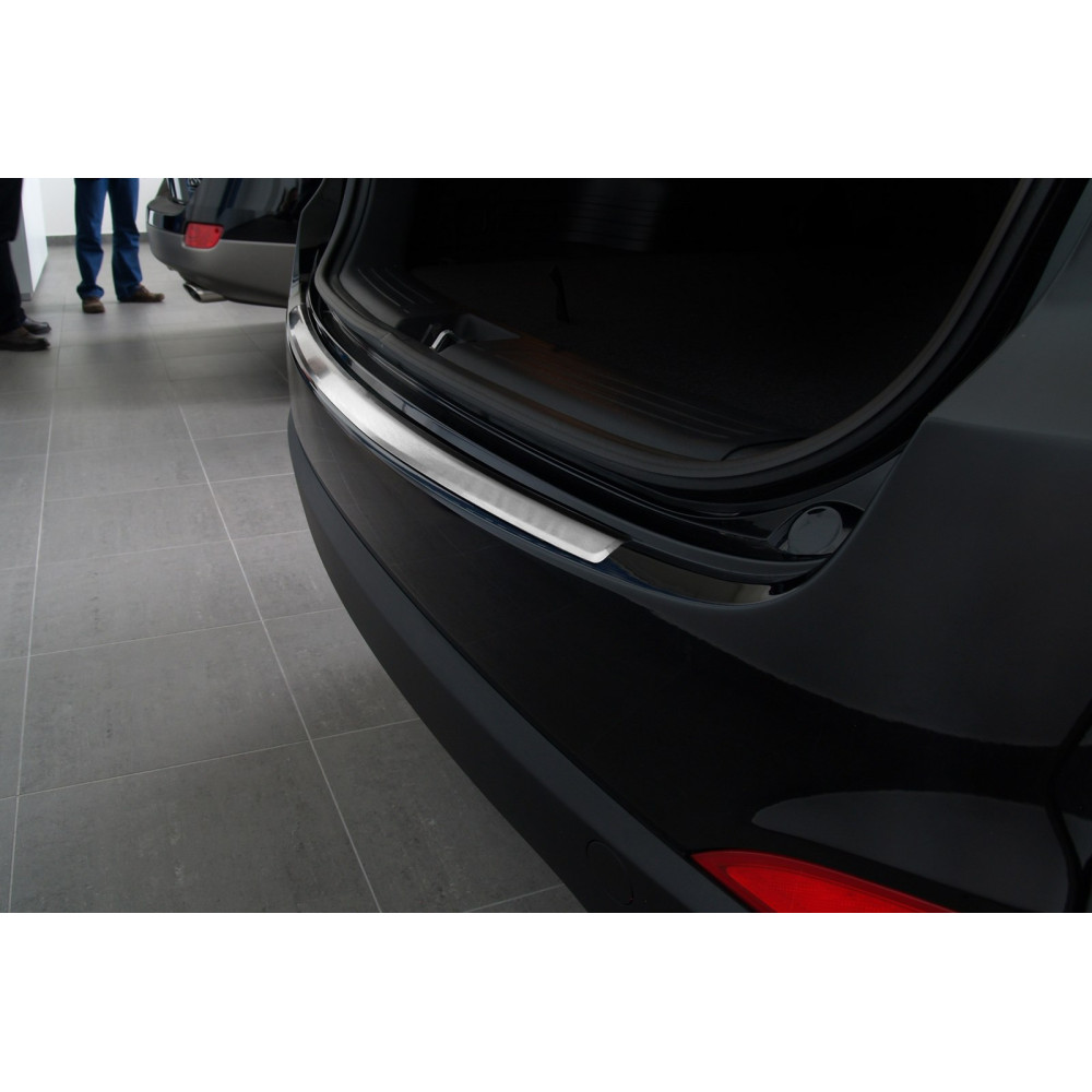Chrome rear bumper pad HYUNDAI ix35 (2010-...) 2/35622