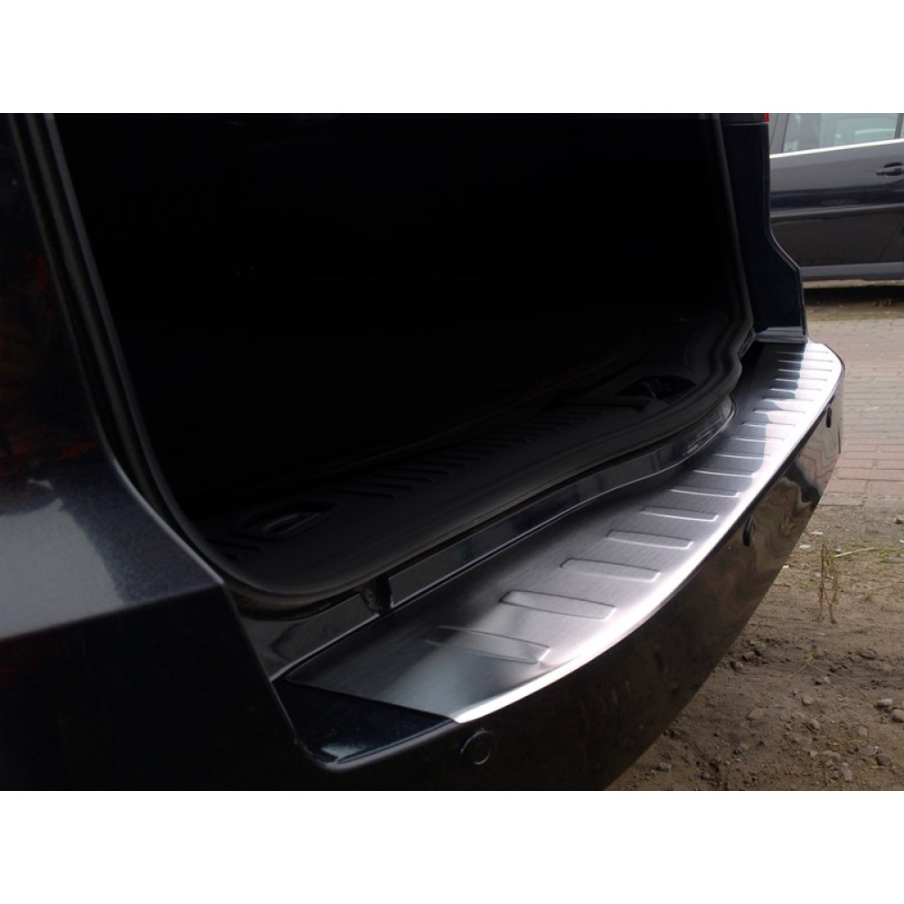 Chrome rear bumper pad FORD MONDEO Combi (2007-2010) 2/35252