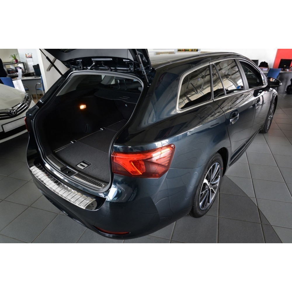 Chrome rear bumper pad TOYOTA AVENSIS Combi facelift (2015-...) 2/35278