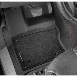 Car roof rack CRUZ *AIRO FUSE* BMW X5 F15 flush rails (5d.) (2013-2018)