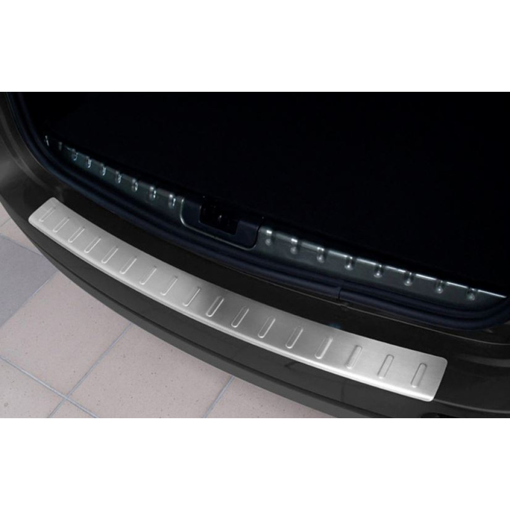 Chrome rear bumper pad DACIA DUSTER (2010-...) 2/35017