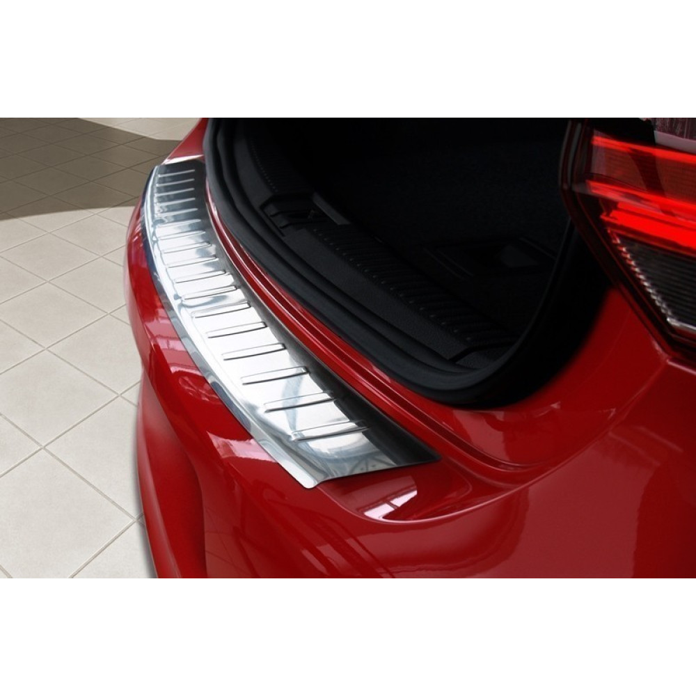 Chrome rear bumper pad VOLKSWAGEN POLO (2009-2014) 2/35681