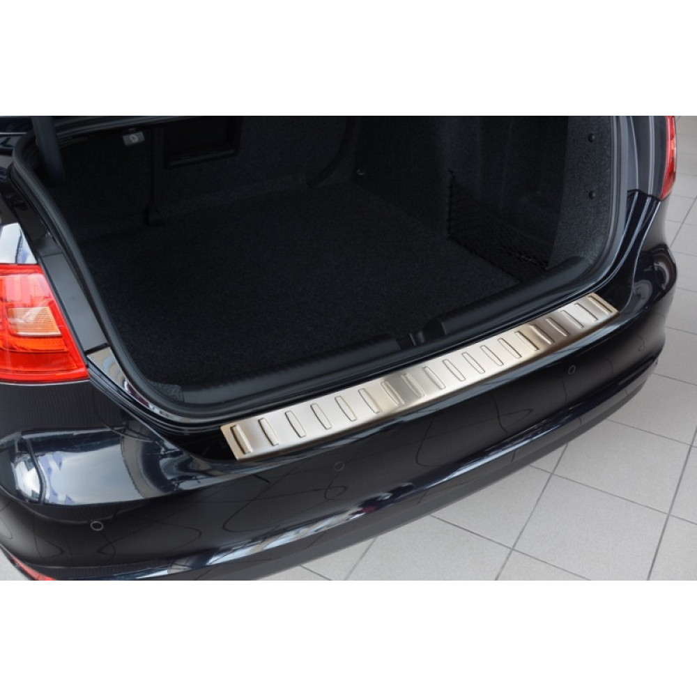 Chrome rear bumper pad VOLKSWAGEN JETTA (2010-...) 2/35841